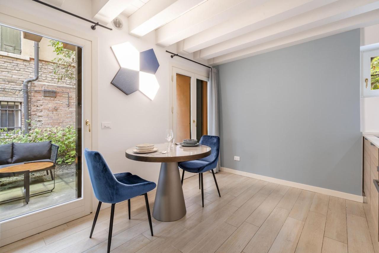 Ca' San Carlo Residence By Wonderful Italy 베니스 외부 사진